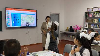 «Біріккен сөздер» тақырыбында ашық сабақ өтті