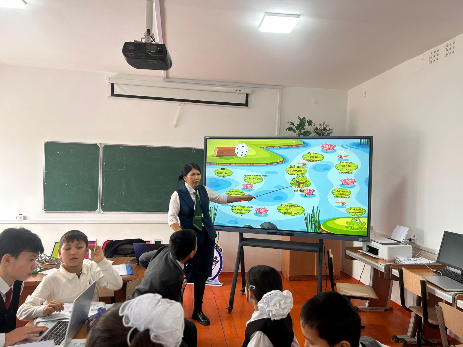 Ашық сабақ: «IDE - мен танысу»